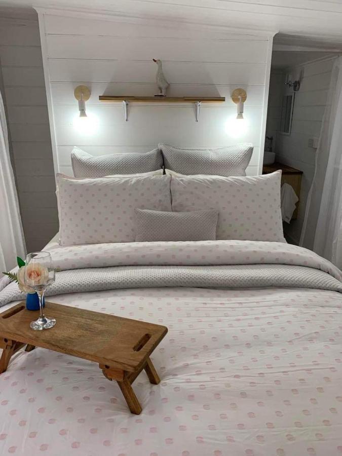 סטרהן The Wandering Duck - Heritage Tiny House מראה חיצוני תמונה